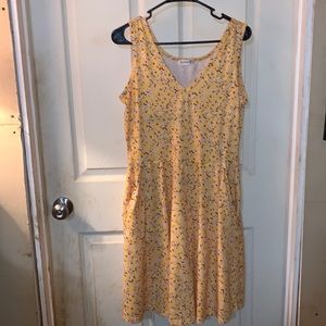 Sleeveless V-neck dress Size L